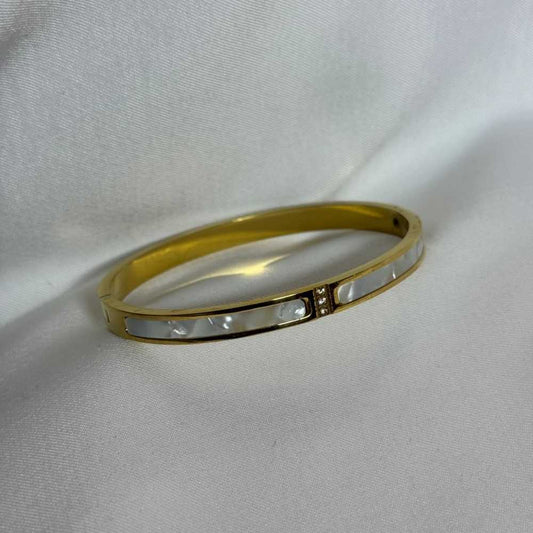 Shell Diamond Cuff