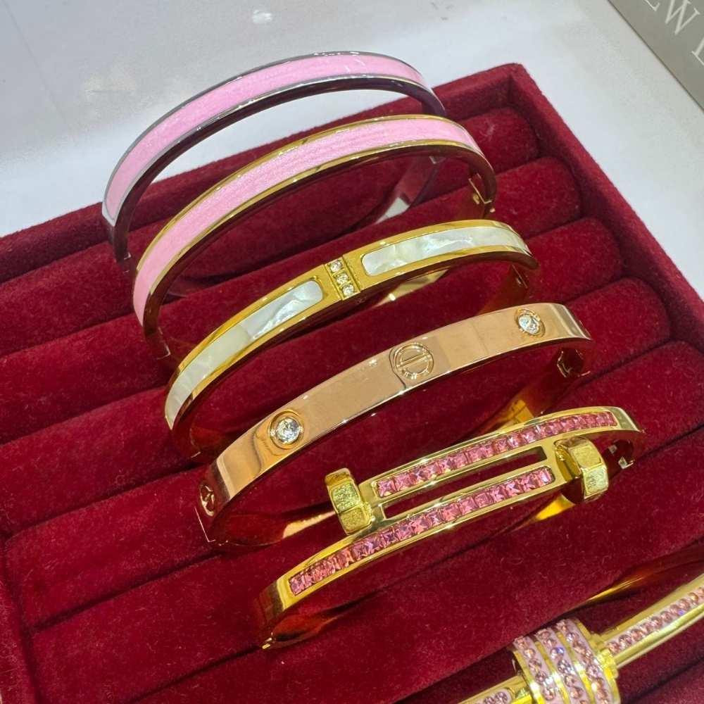 Pink Dripping Gold Bracelet