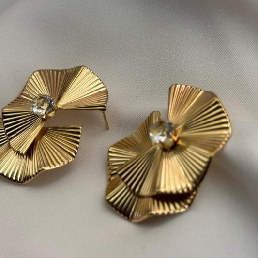Molten Wave Studs