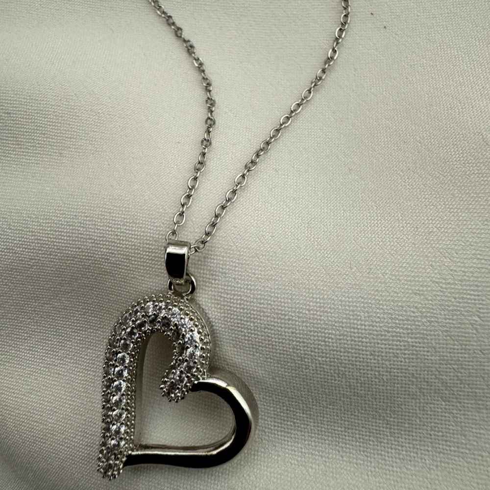 Valen Necklace