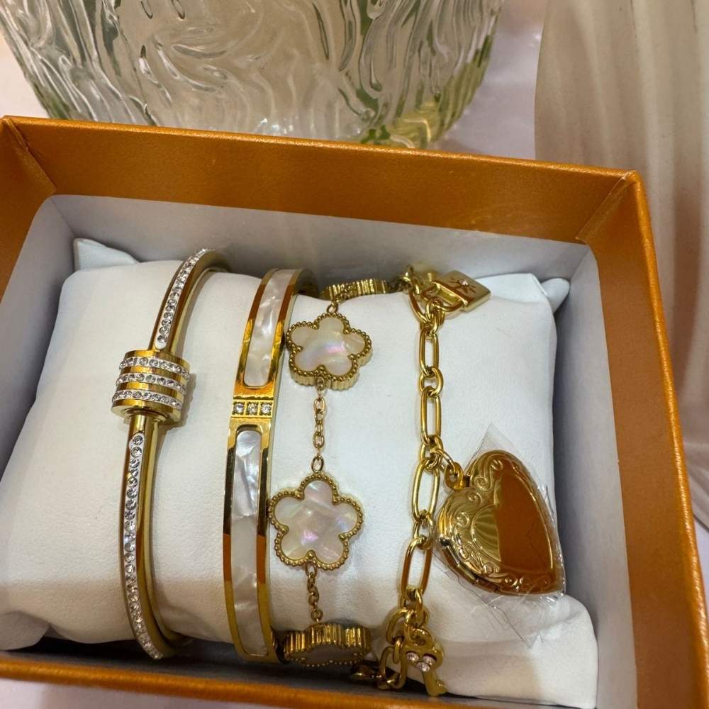 Shell Diamond Cuff