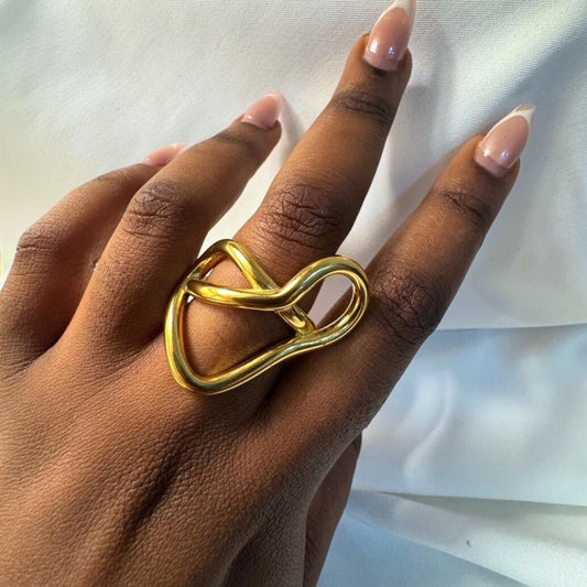 Infinity kiss ring