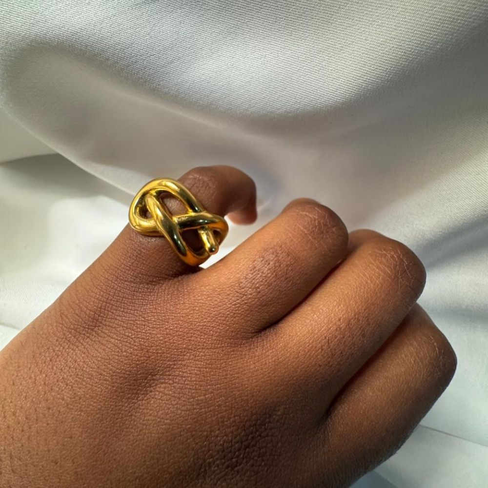 Knot gold Ring