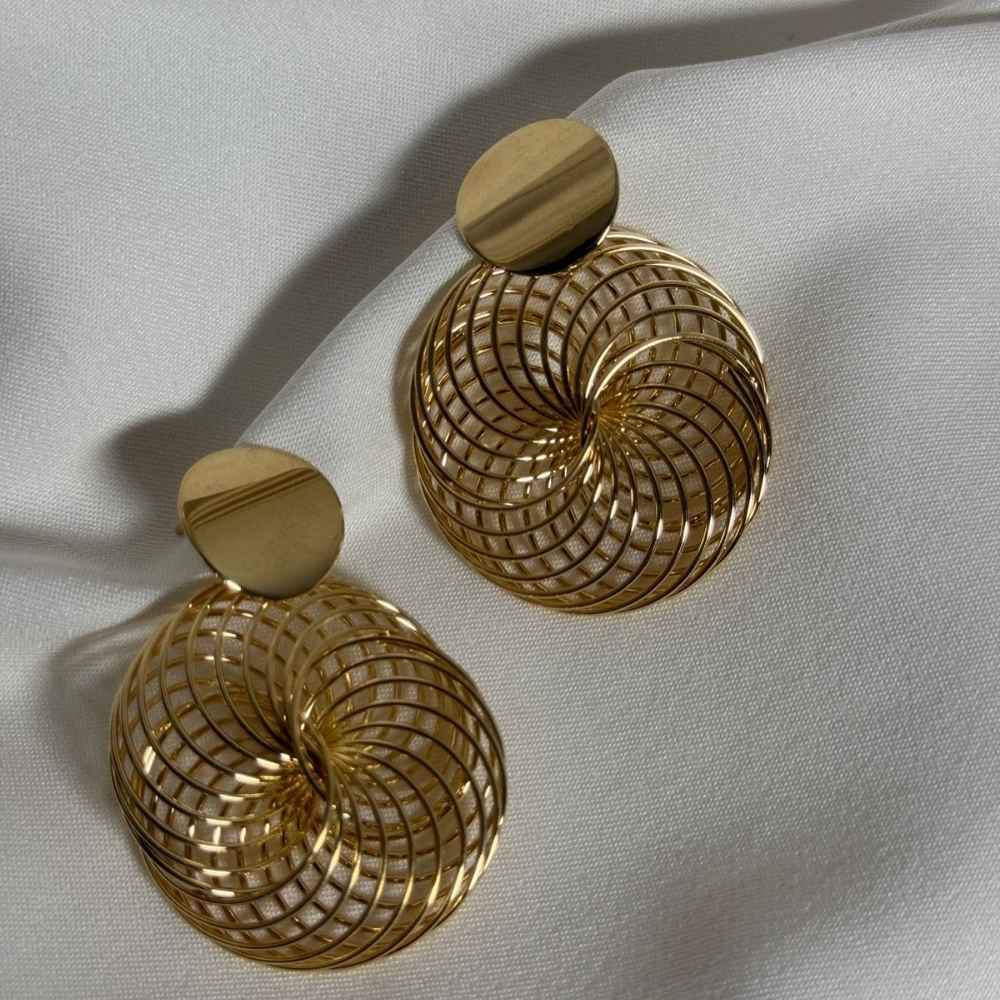 Twirl Gold Loops
