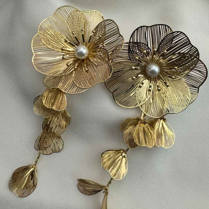 Golden Bloom Canopy Earrings