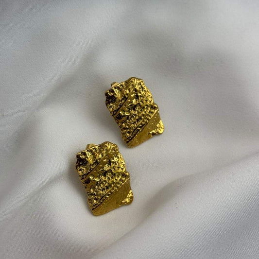 Sheen Gold Studs