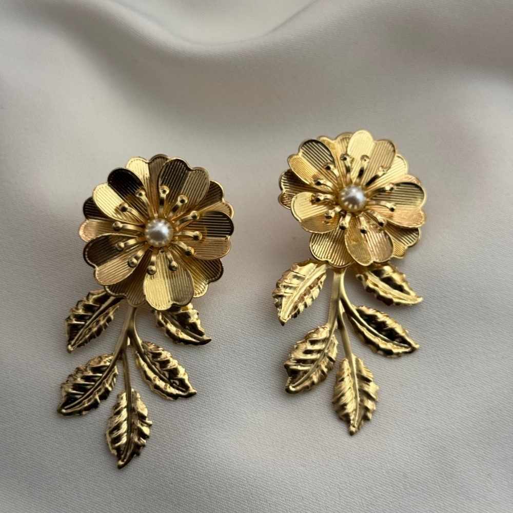 Mini Golden Bloom Canopy Earrings