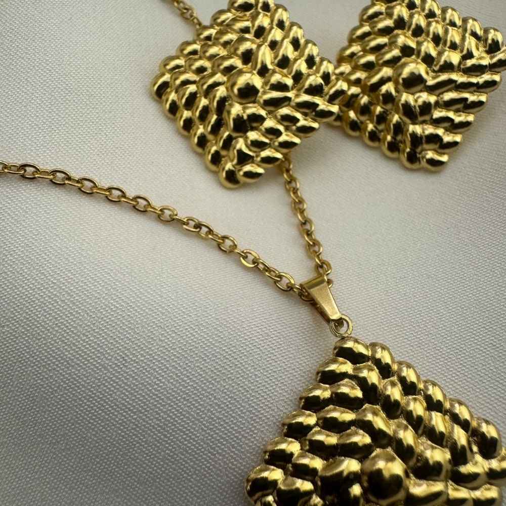PopSteel Necklace Set